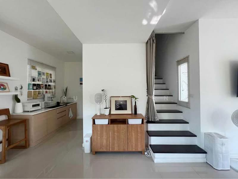 ทาวน์เฮ้าให้เช่า – ใกล้มหาวิทยาลัยพายัพ เพียง 5 นาที ค่าเช่า 17,000 บาท / เดือน No.6H324, เชียงใหม่, หนองป่าครั่ง, เมืองเชียงใหม่, เชียงใหม่, 110 ตร.ม., ทาวน์เฮ้าส์ ให้เช่า, โดย Rutchaporn Tunsiri, 500157830 - DDproperty.com