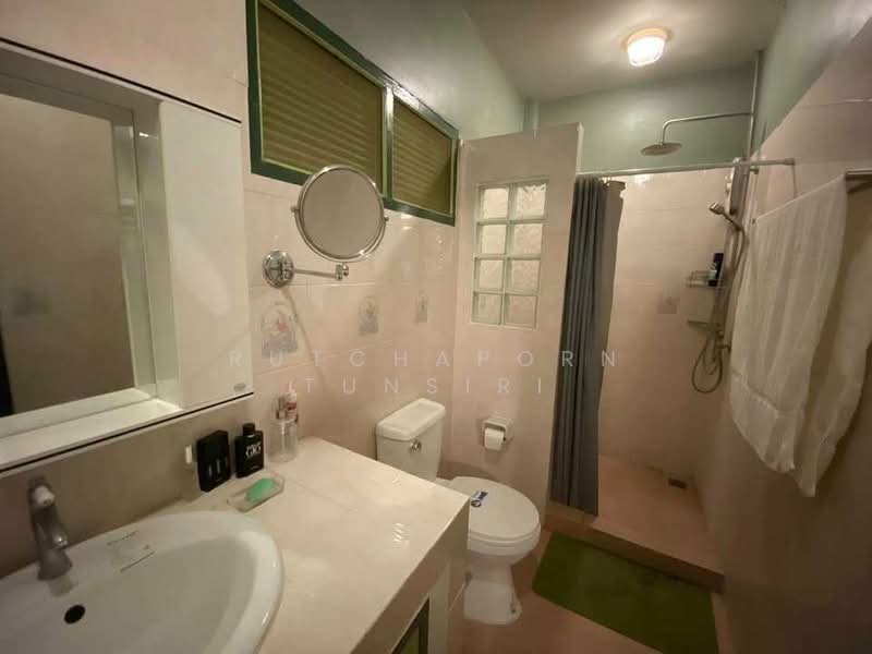 บ้านให้เช่า – ใกล้รร.นานาชาติปัญญาเด่น ค่าเช่า 17,000 บาท / เดือน รหัสทรัพย์ : No.14H1053, Chiang Mai, Hang Dong, Hang Dong, Chiang Mai, 2 Bedrooms, 100 sqm, Single Detached House For Rent, by Rutchaporn Tunsiri, 500157863 - DDproperty.com