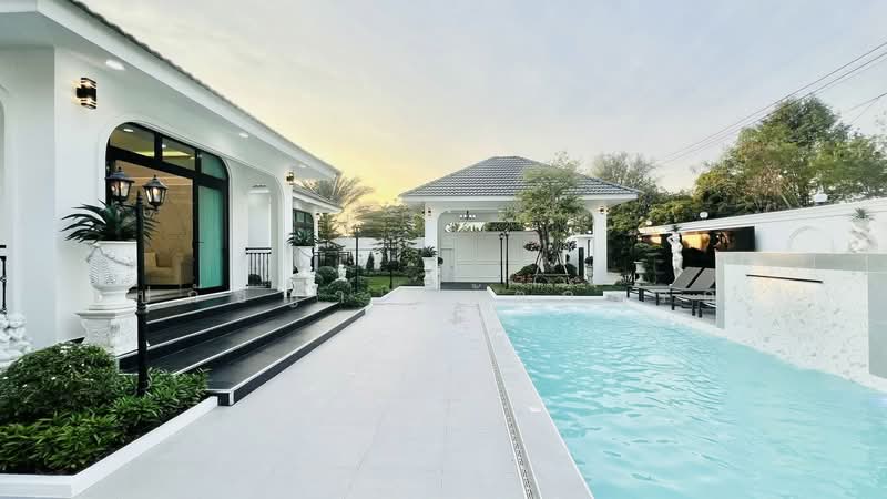 พูลวิลล่า สยามคันทรีคลับ พัทยา, Chon Buri (Pattaya), Nong Pru, Bang Lamung (Pattaya), Chon Buri (Pattaya), 5 Bedrooms, 864 sqm, Single Detached House For Sale, by ปภัชญา ธนัตถ์ภรณ์, 500157868 - DDproperty.com