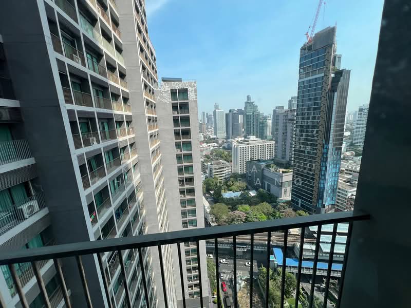 Noble Remix, Bangkok, 772 Soi Sukhumvit 36, Sukhumvit Road, Khong Tan, Khlong Toei, Bangkok, 1 Bedroom, 63 sqm, Condo For Rent, by Kritaphak Khongmueang, 500157877 - DDproperty.com