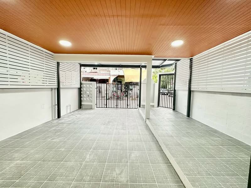 หมู่บ้านอุบลชาติ2 (ไทรม้า – ท่าอิฐ), Nonthaburi, Bang Rak Noi, Muang Nonthaburi, Nonthaburi, 3 Bedrooms, 130 sqm, Townhouse For Sale, by นันธิกา ศรีสุวรรณ, 500157879 - DDproperty.com