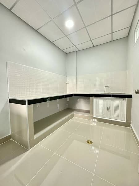 หมู่บ้านอุบลชาติ2 (ไทรม้า – ท่าอิฐ), นนทบุรี, บางรักน้อย, เมืองนนทบุรี, นนทบุรี, 130 ตร.ม., ทาวน์เฮ้าส์ ขาย, โดย นันธิกา ศรีสุวรรณ, 500157879 - DDproperty.com