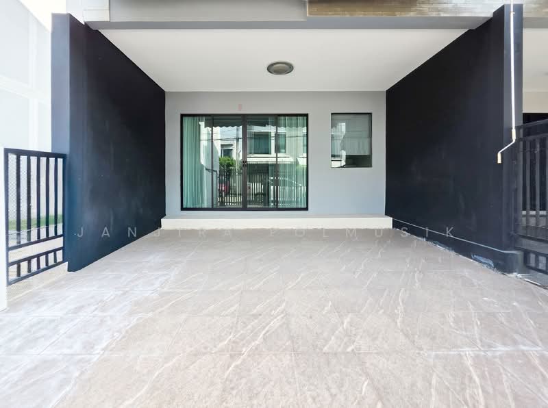 Baan Klang Muang Rama 9-Ramkhmahaeng, Bangkok, Soi Ramkhamhaeng 39, Phlapphla, Wang Thonglang, Bangkok, 3 Bedrooms, 160 sqm, Townhouse For Sale, by Janjira Polmusik, 500157907 - DDproperty.com