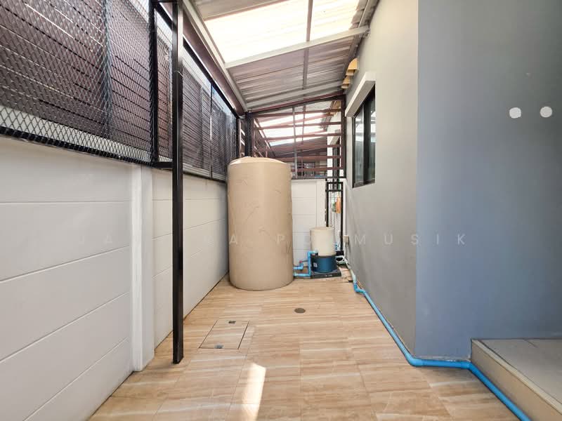 Baan Klang Muang Rama 9-Ramkhmahaeng, Bangkok, Soi Ramkhamhaeng 39, Phlapphla, Wang Thonglang, Bangkok, 3 Bedrooms, 160 sqm, Townhouse For Sale, by Janjira Polmusik, 500157907 - DDproperty.com