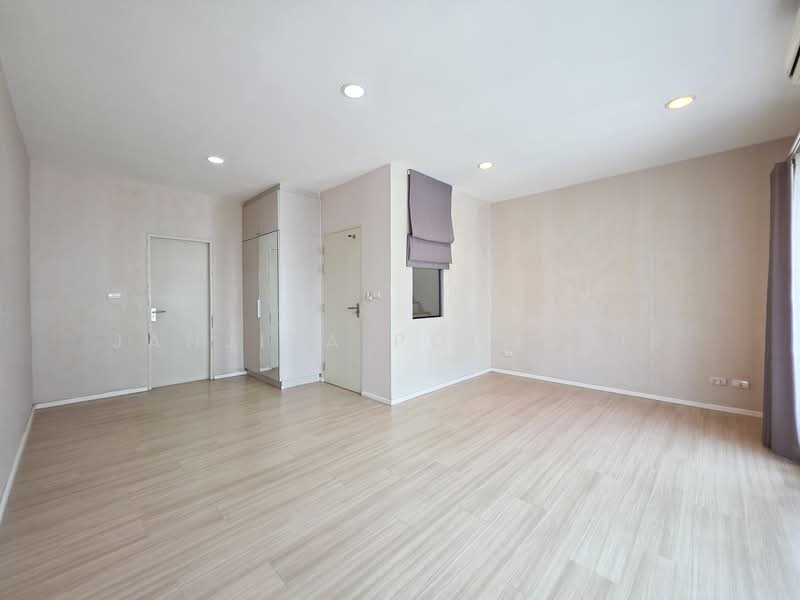 Baan Klang Muang Rama 9-Ramkhmahaeng, Bangkok, Soi Ramkhamhaeng 39, Phlapphla, Wang Thonglang, Bangkok, 3 Bedrooms, 160 sqm, Townhouse For Sale, by Janjira Polmusik, 500157907 - DDproperty.com