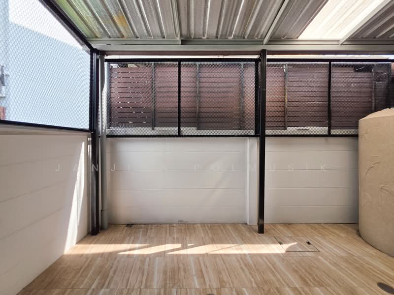 Baan Klang Muang Rama 9-Ramkhmahaeng, Bangkok, Soi Ramkhamhaeng 39, Phlapphla, Wang Thonglang, Bangkok, 3 Bedrooms, 160 sqm, Townhouse For Sale, by Janjira Polmusik, 500157907 - DDproperty.com