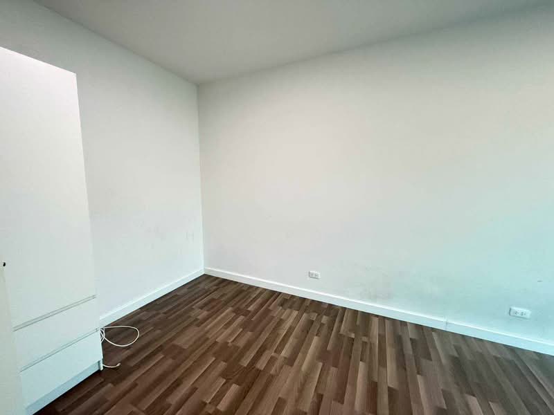 For Rent! 3-Storey Townhome in Prime Location with convenient access to Bangna, Srinakarin, and Thep, Bangkok, ศรีนครินทร์ – เทพารักษ์, Nong Bon, Prawet, Bangkok, 3 Bedrooms, 230 sqm, Single Detached House For Rent, by Khun Poon, 500157908 - DDproperty.com