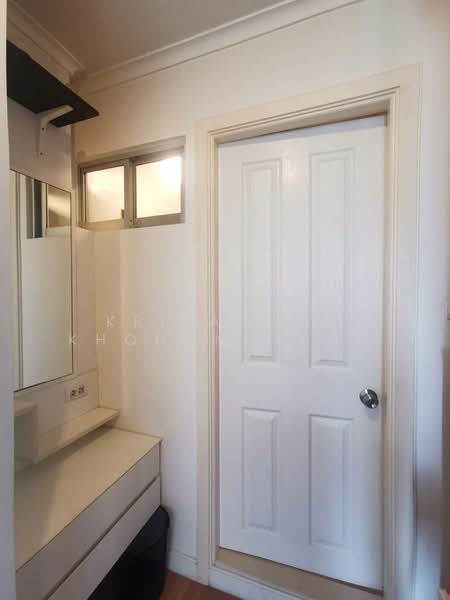 Lumpini Place Rama 4-Kluaynamthai, Bangkok, 4004 Rama 4 Road, Phra Kanong, Khlong Toei, Bangkok, 2 Bedrooms, 56 sqm, Condo For Sale, by Kritaphak Khongmueang, 500157949 - DDproperty.com