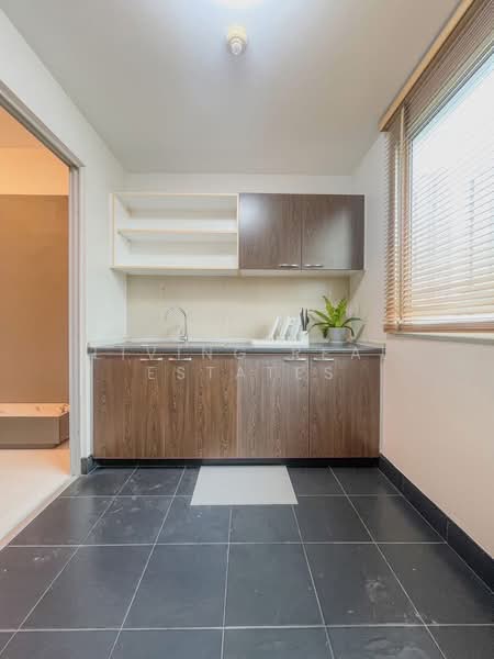 Supalai City Resort Ratchada-Huaykwang, Bangkok, 300 Pracha Uthit Road, Huai Khwang, Huai Khwang, Bangkok, 2 Bedrooms, 62 sqm, Condo For Sale, by Living Real Estates, 500157953 - DDproperty.com