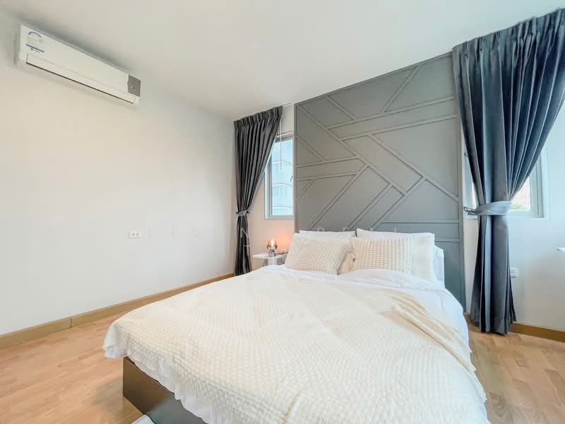 Supalai City Resort Ratchada-Huaykwang, Bangkok, 300 Pracha Uthit Road, Huai Khwang, Huai Khwang, Bangkok, 2 Bedrooms, 62 sqm, Condo For Sale, by Living Real Estates, 500157953 - DDproperty.com