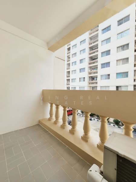 Century Park, Bangkok, 49 22 Vibhavadi-Rangsit Road, Jom Phon, Chatuchak, Bangkok, 1 Bedroom, 30 sqm, Condo For Sale, by Living Real Estates, 500157983 - DDproperty.com