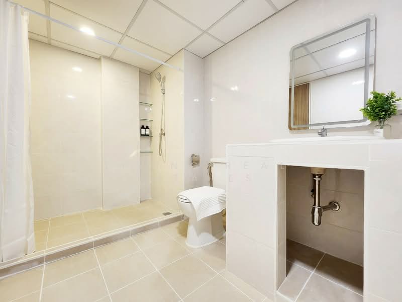 Century Park, Bangkok, 49 22 Vibhavadi-Rangsit Road, Jom Phon, Chatuchak, Bangkok, 1 Bedroom, 30 sqm, Condo For Sale, by Living Real Estates, 500157983 - DDproperty.com