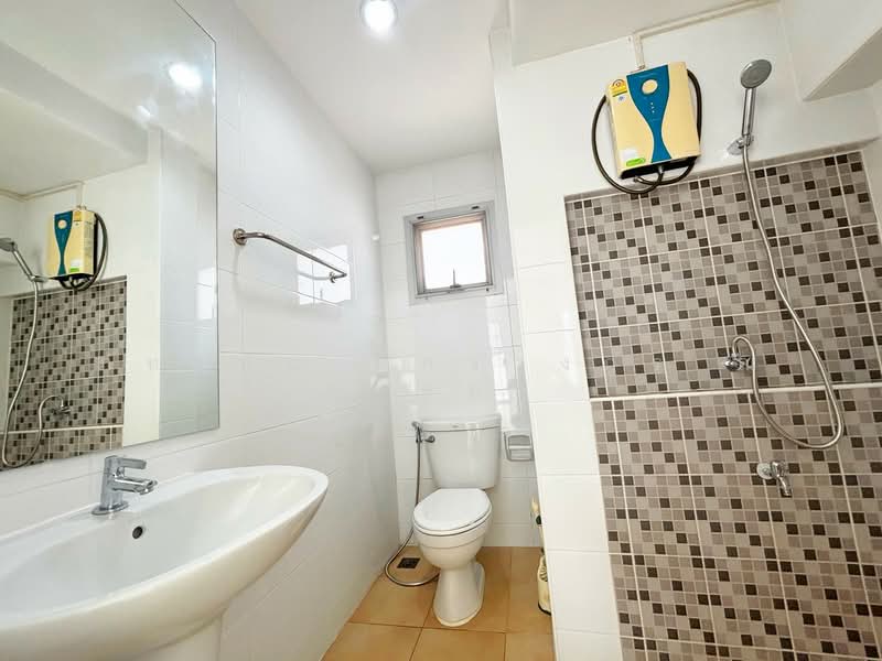 Baan Thunyapirom Wongwaen Thanyaburi, Pathum Thani, Moobaan Phum Phirom Road, Rangsit, Thanyaburi, Pathum Thani, 3 Bedrooms, 200 sqm, Single Detached House For Sale, by ภัทรนัน อิศรางกูร ณ อยุธยา, 500157985 - DDproperty.com