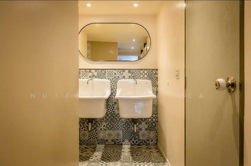 Omni Tower Sukhumvit Nana : ออมนิ ทาวเวอร์ สุขุมวิท นานา, กรุงเทพ, 69 ซอย สุขุมวิท 4, คลองเตย, คลองเตย, กรุงเทพ, 77 ตร.ม., คอนโด ขาย, โดย Nuttharom Linla , 500157992 - DDproperty.com