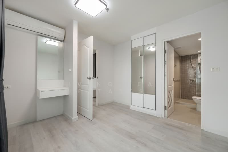 The Next Ladprao, Bangkok, 2 Lat Phrao Road, Samsen Nok, Huai Khwang, Bangkok, 2 Bedrooms, 69 sqm, Condo For Sale, by Living Real Estates, 500157998 - DDproperty.com