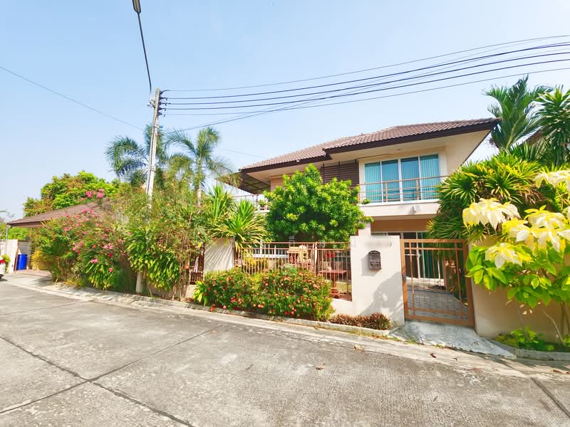 For Sale - ขายบ้านเดี่ยว บ้านโป่ง ราชบุรี 100 ตร.วา มีสระว่ายน้ำ 6×8 ม. ใกล้โรงเรียน 450 ม., Ratchaburi