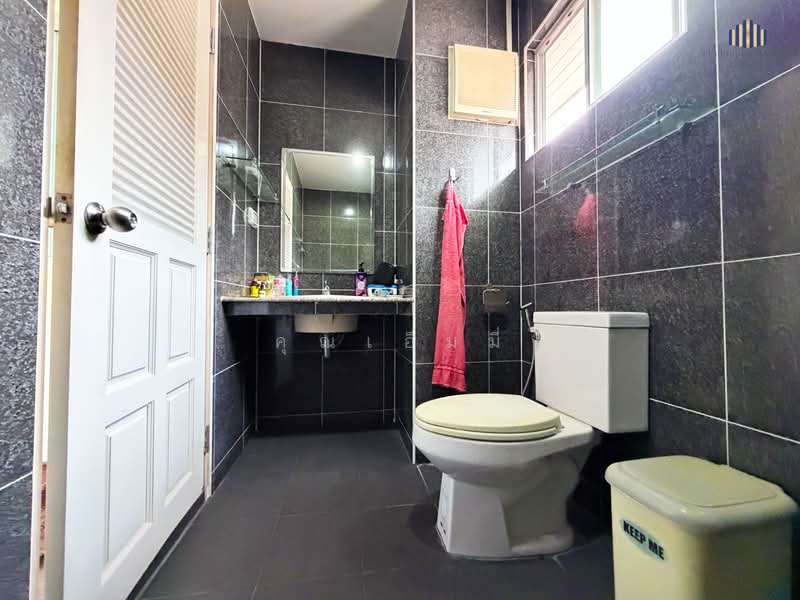 ขาย - ขายบ้านเดี่ยว บ้านโป่ง ราชบุรี 100 ตร.วา มีสระว่ายน้ำ 6×8 ม. ใกล้โรงเรียน 450 ม., ราชบุรี