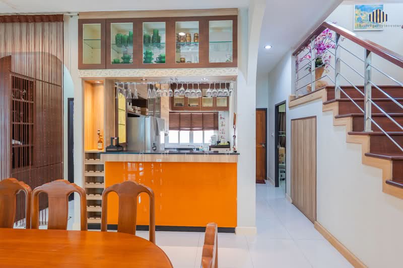 For Sale - ขายบ้านเดี่ยว บ้านโป่ง ราชบุรี 100 ตร.วา มีสระว่ายน้ำ 6×8 ม. ใกล้โรงเรียน 450 ม., Ratchaburi