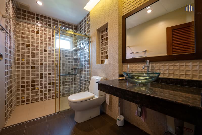 For Sale - ขายบ้านเดี่ยว บ้านโป่ง ราชบุรี 100 ตร.วา มีสระว่ายน้ำ 6×8 ม. ใกล้โรงเรียน 450 ม., Ratchaburi