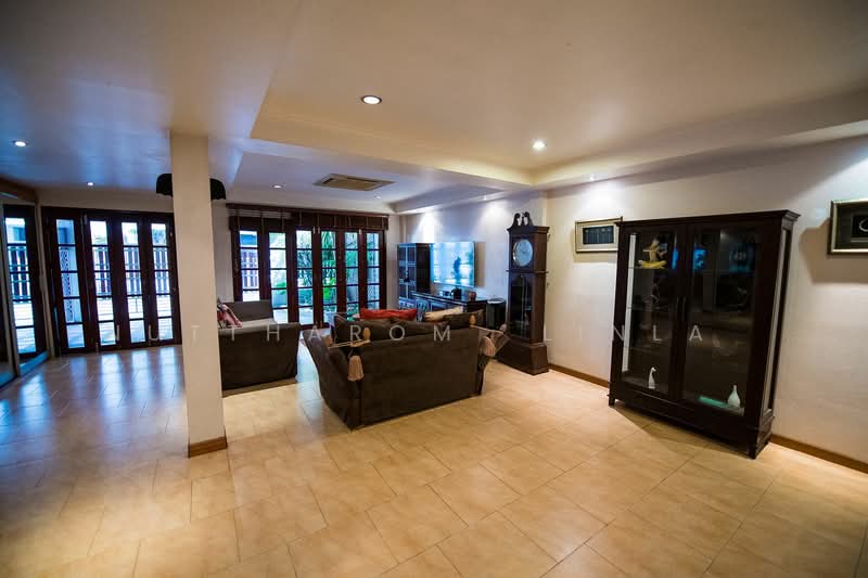 4-BR Townhouse, Bangkok, Khlong Tan Nua, Watthana, Bangkok, 4 Bedrooms, 440 sqm, Townhouse For Sale, by Nuttharom  Linla , 500158085 - DDproperty.com