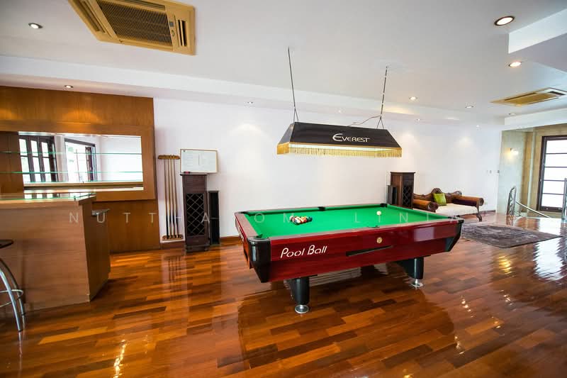 4-BR Townhouse, Bangkok, Khlong Tan Nua, Watthana, Bangkok, 4 Bedrooms, 440 sqm, Townhouse For Sale, by Nuttharom  Linla , 500158085 - DDproperty.com