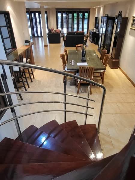 4-BR Townhouse, Bangkok, Khlong Tan Nua, Watthana, Bangkok, 4 Bedrooms, 440 sqm, Townhouse For Sale, by Nuttharom  Linla , 500158085 - DDproperty.com