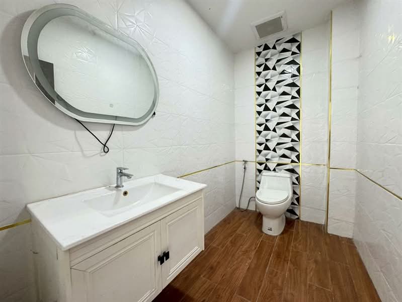 ออฟฟิศ+โกดัง+โรงงาน 3 ไร่ 89 ตร.ว. ใกล้ถนนวงแหวนรอบเมือง ถนนนครราชสีมา-โชคชัย นครราชสีมา, Nakhon Ratchasima, Hua Thale, Muang Nakhon Ratchasima, Nakhon Ratchasima, , 5,000 sqm, Warehouse/Factory For Sale, by คุณ ภรนันท์ปภัษฬ์ สวัสดิยกุล (ปู), 500158101 - DDproperty.com