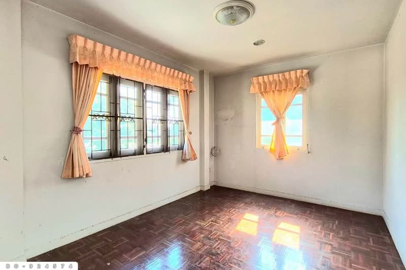 The Lagoon 3, Pathum Thani, Road number 3111, Thai Ko, Sam Khok, Pathum Thani, 4 Bedrooms, 180 sqm, Single Detached House For Sale, by Benchawarin Pakkawetppisit, 500158110 - DDproperty.com