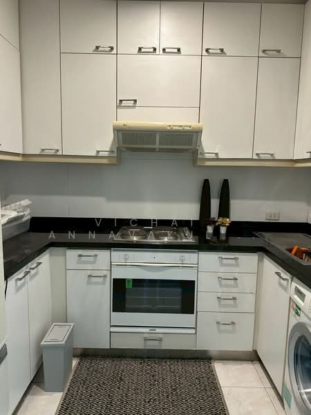 President Place, Bangkok, 975 Phloen Chit Rd, Lumphini, Pathum Wan, Bangkok, 2 Bedrooms, 140 sqm, Condo For Rent, by Vichai Annavakulthorn, 500158176 - DDproperty.com