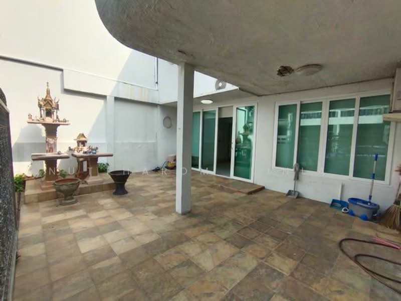 3-BR Townhouse, Bangkok, Din Daeng, Din Daeng, Bangkok, 3 Bedrooms, 178 sqm, Townhouse For Sale, by Nuttharom  Linla , 500158180 - DDproperty.com