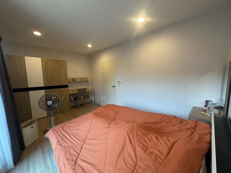 Baan Klang Muang Nawamin 42, Bangkok, Soi Nawamin 42, Nawamin Road, Khlong Kum, Bueng Kum, Bangkok, 3 Bedrooms, 150 sqm, Townhouse For Rent, by Living Condo, 500158201 - DDproperty.com