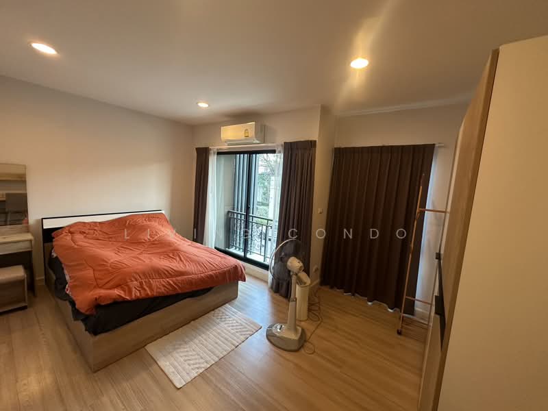 Baan Klang Muang Nawamin 42, Bangkok, Soi Nawamin 42, Nawamin Road, Khlong Kum, Bueng Kum, Bangkok, 3 Bedrooms, 150 sqm, Townhouse For Rent, by Living Condo, 500158201 - DDproperty.com