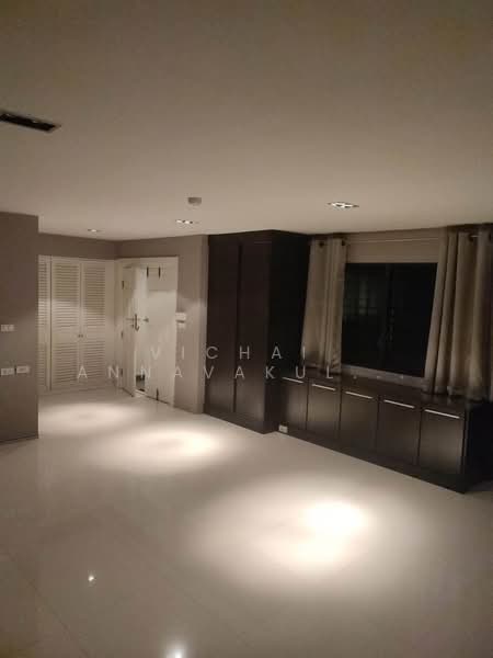 Liberty Park 1, Bangkok, 170 Soi Sukhumvit 23, Khlongtoei Nua, Watthana, Bangkok, 3 Bedrooms, 250 sqm, Condo For Rent, by Vichai  Annavakulthorn, 500158204 - DDproperty.com