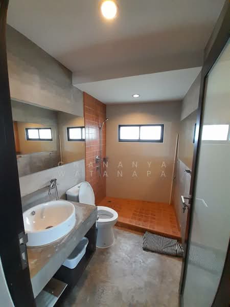 Lumpini Place Narathiwas 24, Bangkok, Sathu Pradit 19 Alley 3, Chong Nonsi, Yan Nawa, Bangkok, 1 Bedroom, 63 sqm, Condo For Rent, by Chananya Watanapa, 500158205 - DDproperty.com