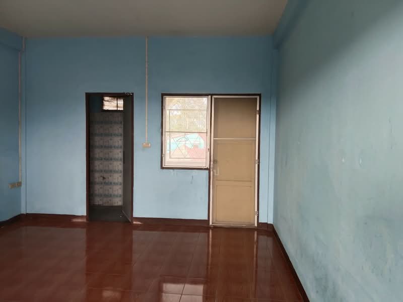 ธุรกิจเสือนอนกิน กำไรเน้นๆ ปีละ 762,000 !!! ขาย อพาร์ทเม้นท์ 3 ชั้น 30 ห้อง พื้นที่กว้าง 2 ไร่กว่า, Chon Buri (Pattaya), Bueng, Si Racha, Chon Buri (Pattaya), , 990 sqm, Shophouse For Sale, by ท๊อป, 500158242 - DDproperty.com