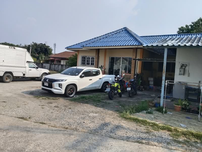 ธุรกิจเสือนอนกิน กำไรเน้นๆ ปีละ 762,000 !!! ขาย อพาร์ทเม้นท์ 3 ชั้น 30 ห้อง พื้นที่กว้าง 2 ไร่กว่า, Chon Buri (Pattaya), Bueng, Si Racha, Chon Buri (Pattaya), , 990 sqm, Shophouse For Sale, by ท๊อป, 500158242 - DDproperty.com