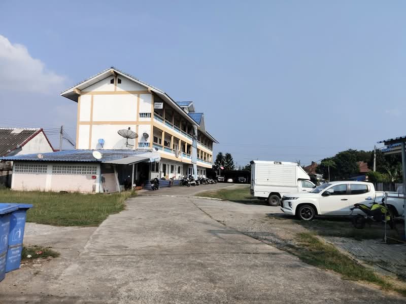 ธุรกิจเสือนอนกิน กำไรเน้นๆ ปีละ 762,000 !!! ขาย อพาร์ทเม้นท์ 3 ชั้น 30 ห้อง พื้นที่กว้าง 2 ไร่กว่า, ชลบุรี, บึง, ศรีราชา, ชลบุรี, 990 ตร.ม., ตึกแถว-อาคารพาณิชย์ ขาย, โดย ท๊อป, 500158242 - DDproperty.com