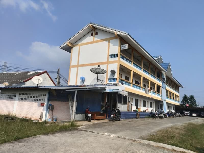 ธุรกิจเสือนอนกิน กำไรเน้นๆ ปีละ 762,000 !!! ขาย อพาร์ทเม้นท์ 3 ชั้น 30 ห้อง พื้นที่กว้าง 2 ไร่กว่า, ชลบุรี, บึง, ศรีราชา, ชลบุรี, 990 ตร.ม., ตึกแถว-อาคารพาณิชย์ ขาย, โดย ท๊อป, 500158242 - DDproperty.com