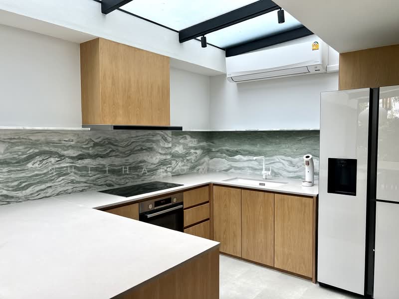 Demi Sathu 49, Bangkok, Sathupradit 49 Bang Pong pang, Bang Pong Pang, Yan Nawa, Bangkok, 3 Bedrooms, 300 sqm, Townhouse For Sale, by Nuttharom  Linla , 500158254 - DDproperty.com