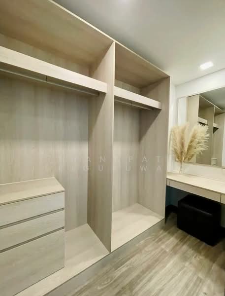 The Collect Ratchada 32, Bangkok, Soi Ratchadaphisek 36, Chan Kasem, Chatuchak, Bangkok, 1 Bedroom, 50 sqm, Condo For Sale, by Thanapat Sriguruwal, 500158259 - DDproperty.com