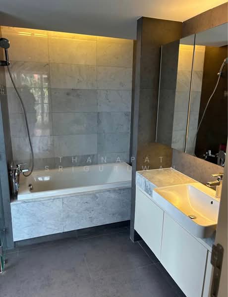 La Citta Penthouse : ลา ซิตต้า ทองหล่อ 8, กรุงเทพ, 258-8 ซอยทองหล่อ 8, คลองตันเหนือ, วัฒนา, กรุงเทพ, 200 ตร.ม., คอนโด ขาย, โดย Thanapat Sriguruwal, 500158278 - DDproperty.com