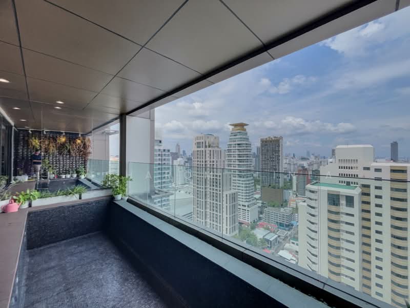 Vittorio 39, Bangkok, 8 Sukhumvit, Khlong Tan Nua, Watthana, Bangkok, 3 Bedrooms, 360 sqm, Condo For Sale, by Nuttharom Linla , 500158308 - DDproperty.com