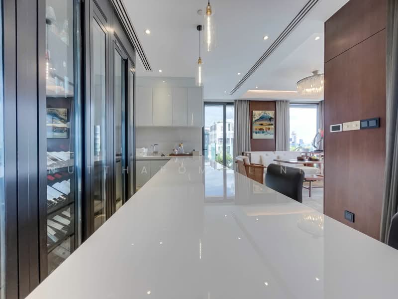 Vittorio 39, Bangkok, 8 Sukhumvit, Khlong Tan Nua, Watthana, Bangkok, 3 Bedrooms, 360 sqm, Condo For Sale, by Nuttharom Linla , 500158308 - DDproperty.com