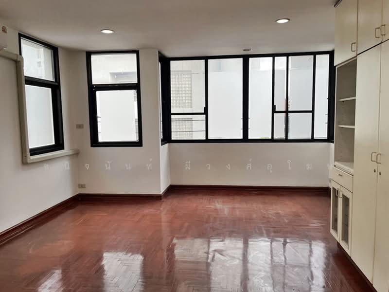 ทาวน์เฮาส์ 33 ตรว. ย่านเพลินจิต ใกล้คอนโดมาเอสโตรร่วมฤดี, กรุงเทพ, ร่วมฤดี, ลุมพินี, ปทุมวัน, กรุงเทพ, 350 ตร.ม., ทาวน์เฮ้าส์ ขาย, โดย ชนิจนันท์ มีวงศ์อุโฆษ, 500158397 - DDproperty.com