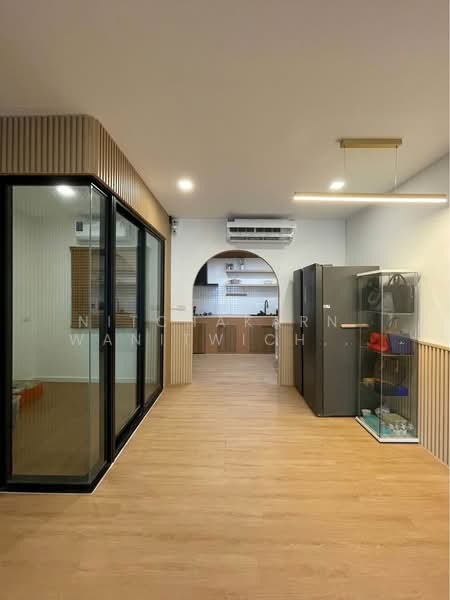 Patio Srinakarin-Rama 9, Bangkok, Krungthep Kreetha Road, Hua Mak, Bang Kapi, Bangkok, 3 Bedrooms, 191 sqm, Townhouse For Sale, by Nitchakarn  Wanitwichakornkit , 500158438 - DDproperty.com