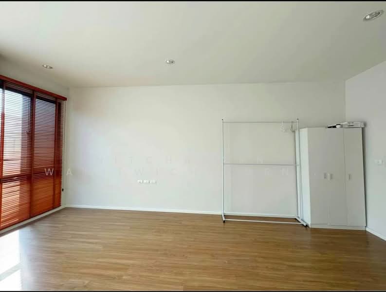 Baan Klang Muang Rama 9-Krungthep Kreetha, Bangkok, Soi Kanchanaphisek 23, Saphan Sung, Saphan Sung, Bangkok, 3 Bedrooms, 152 sqm, Townhouse For Rent, by Nitchakarn  Wanitwichakornkit , 500158452 - DDproperty.com