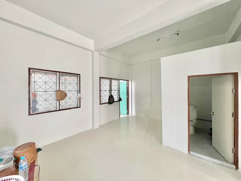 บ้านแฝดบ้านฉาง ระยอง, Rayong, Ban Zhang, Ban Chang, Rayong, 3 Bedrooms, 150 sqm, Semi-Detached House (Twin House) For Sale, by The Best Property ชมพู่, 500158464 - DDproperty.com