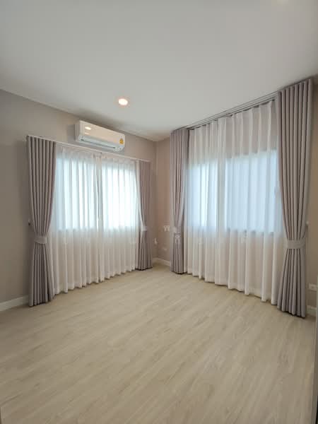 Perfect Park Suvarnabhumi, Bangkok, Romklao Road, Min Buri, Min Buri, Bangkok, 4 Bedrooms, 142 sqm, Single Detached House For Sale, by ธนพร บรรณเกียรติ์, 500158509 - DDproperty.com