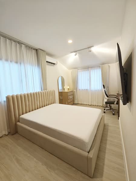 Perfect Park Suvarnabhumi : เพอร์เฟคพาร์ค สุวรรณภูมิ, กรุงเทพ, ถนนร่มเกล้า, มีนบุรี, มีนบุรี, กรุงเทพ, 142 ตร.ม., บ้านเดี่ยว ขาย, โดย ธนพร บรรณเกียรติ์, 500158509 - DDproperty.com