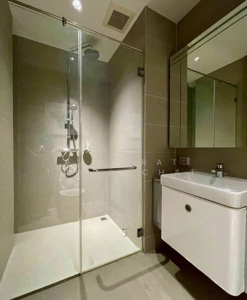 Noble Ploenchit, Bangkok, 1035 Ploenchit Road, Lumphini, Pathum Wan, Bangkok, 3 Bedrooms, 178 sqm, Condo For Rent, by Banjarat Thanomchat, 500158516 - DDproperty.com